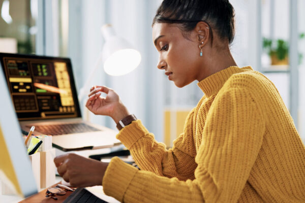 Business-Woman-Yellow-Shirt-using-SAP-Business-One