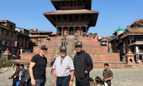 CH_in_Kathmandu_(2)[1]